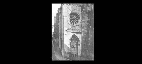 Sé de Lisboa, rosácea e nicho gótico da capela de São Bartolomeu Joanes