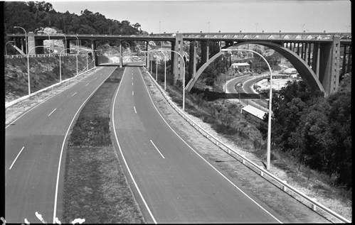 Estrada de acesso à Ponte 25 de Abril