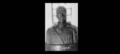 Busto do general Alfredo Augusto Freire de Andrade, na Sociedade de Geografia